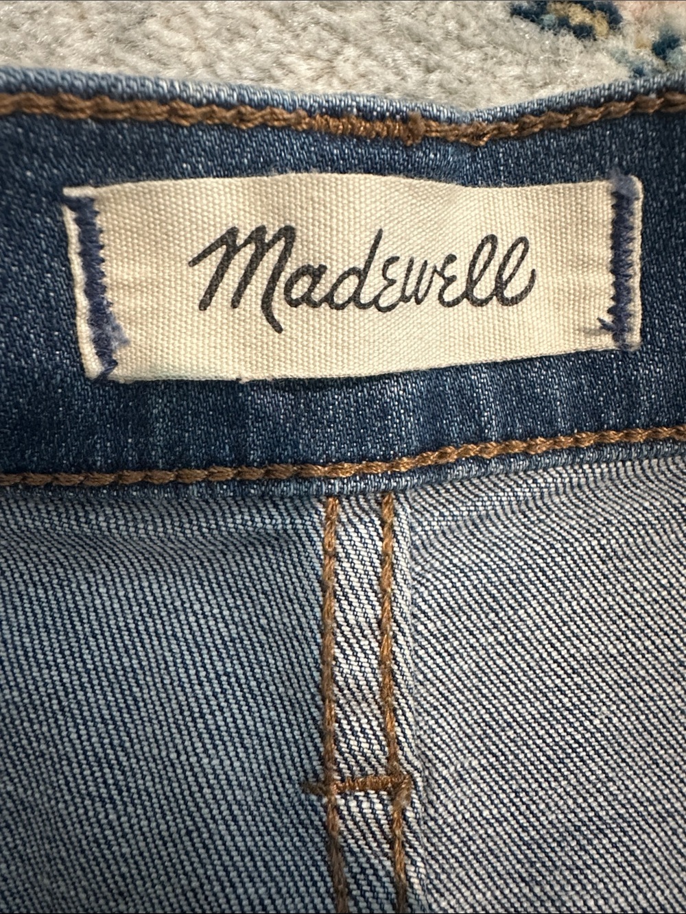 Madewell High Rise Denim Shorts. Size 27 - Picture 5 of 6